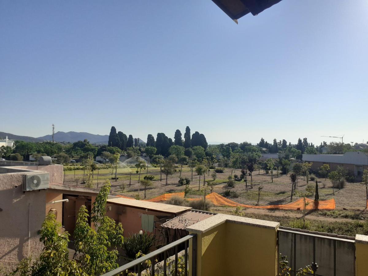 Appartamento A Pula In Zona Residenziale Exteriör bild