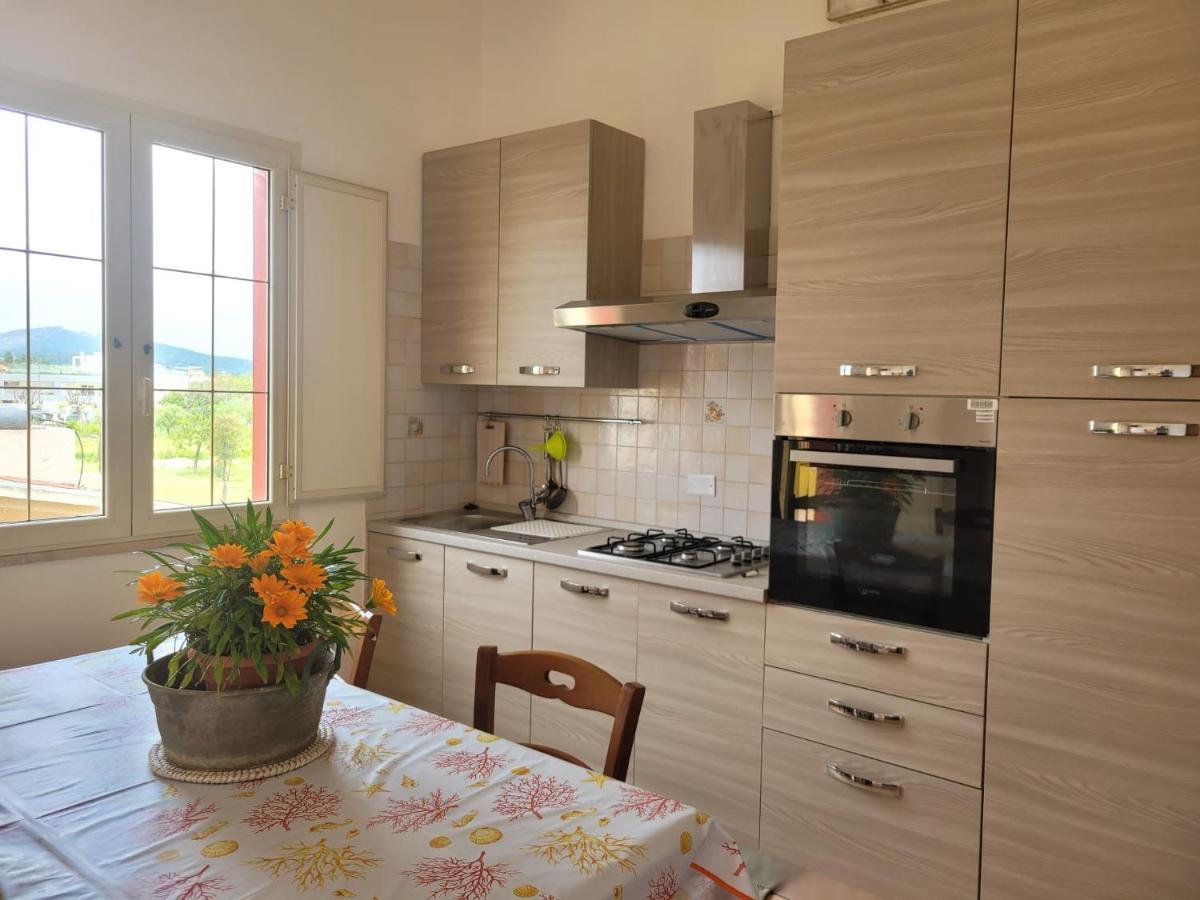 Appartamento A Pula In Zona Residenziale Exteriör bild